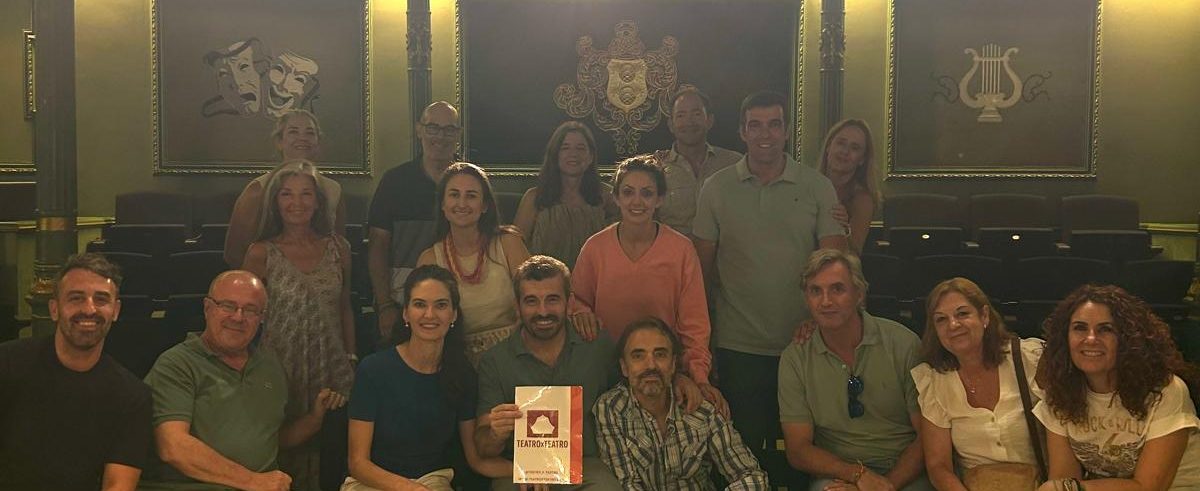 Ir al teatro con desconocidos (y por qué eso puede ser una gran idea)